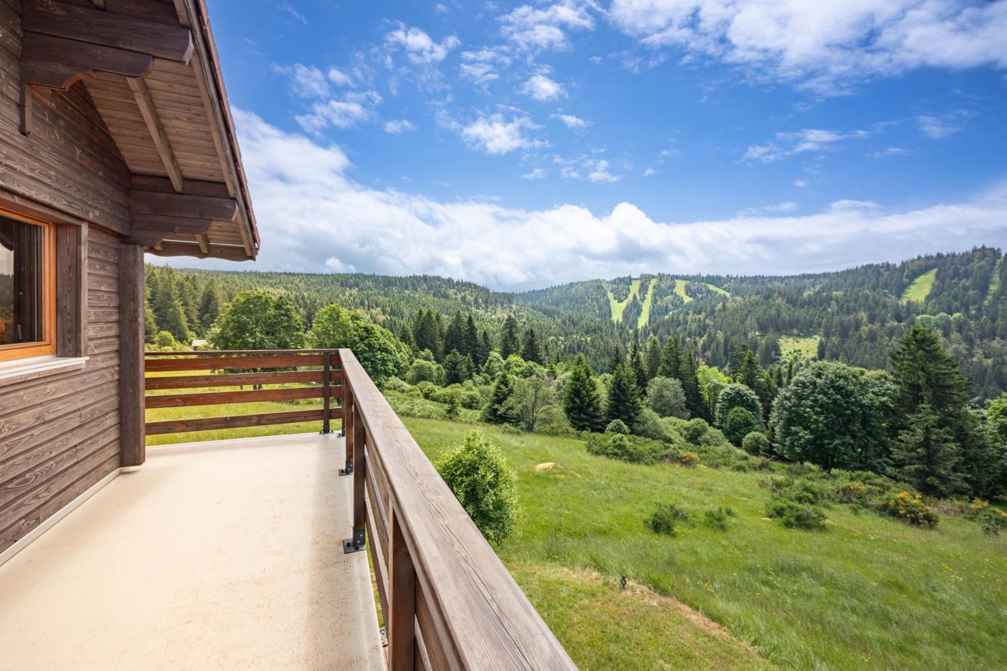 Chalet Dyna, Luxe, Calme Et Serenite